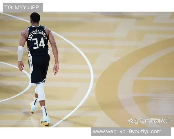 三球前三战场均283分8板97助命中率出色展现强大实力