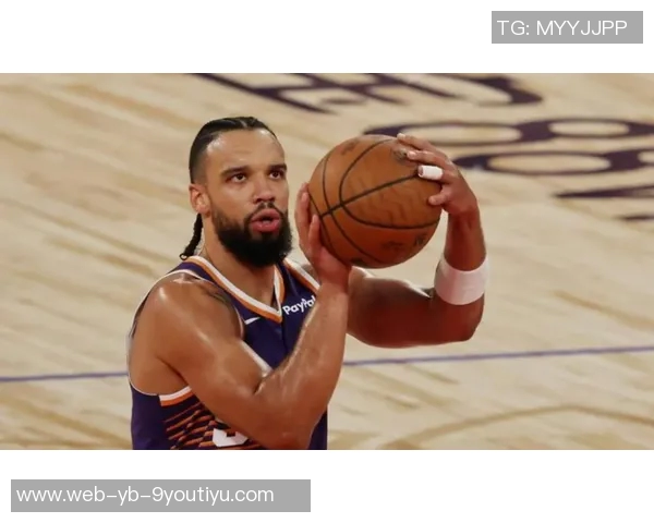 布克赞狄龙拼搏精神感染全队展现出极高的品性与刻苦态度 布克赞狄龙拼搏精神感染全队展现出极高的品性与刻苦态度