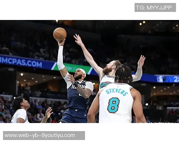 今日独行侠背靠背挑战快船浓眉加福德克莱缺阵影响比赛走势